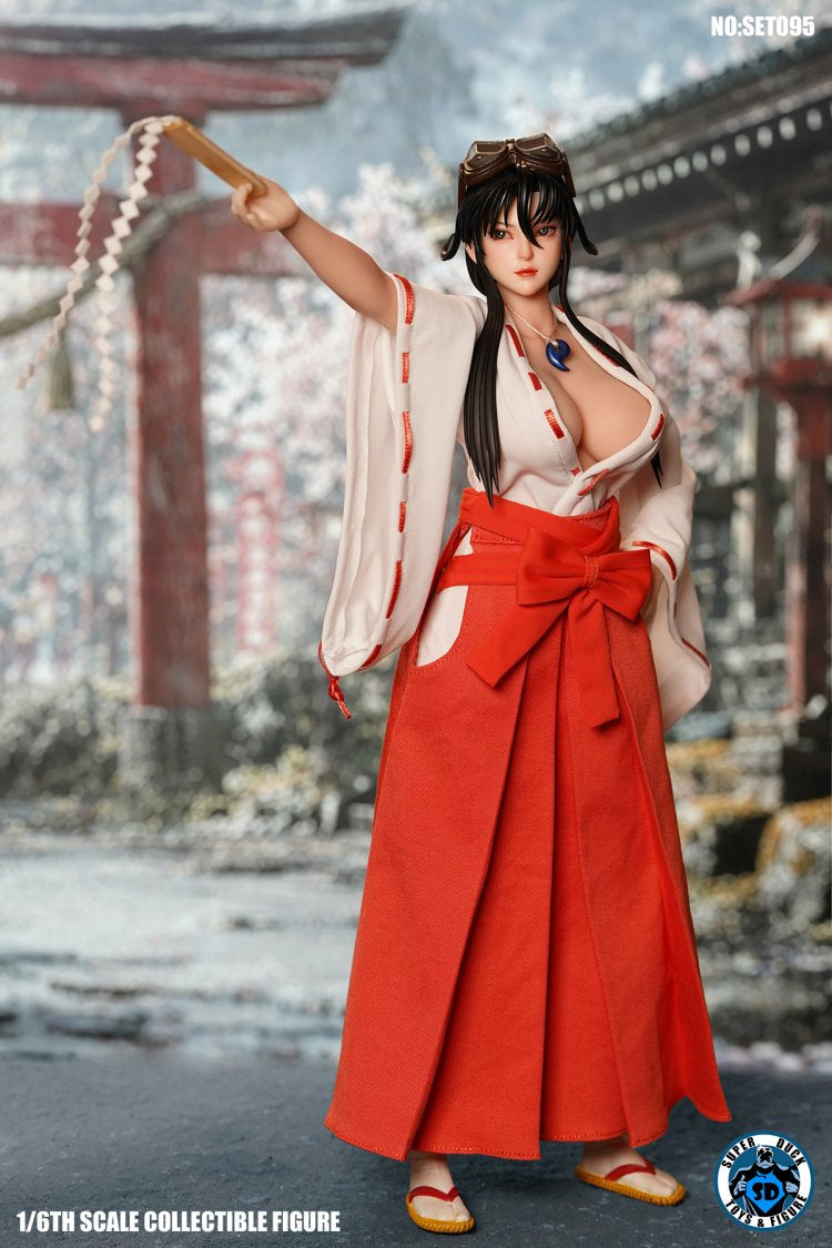 1:6 Shrine Maiden Seamless Figure