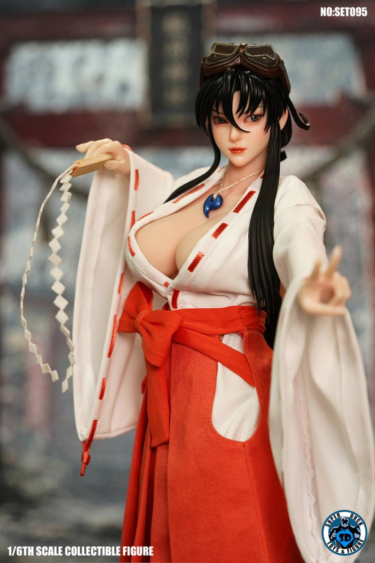 1:6 Shrine Maiden Seamless Figure