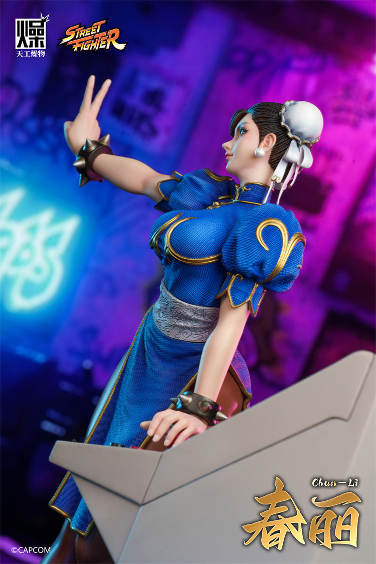 1:6 Chun-Li Figure Statue