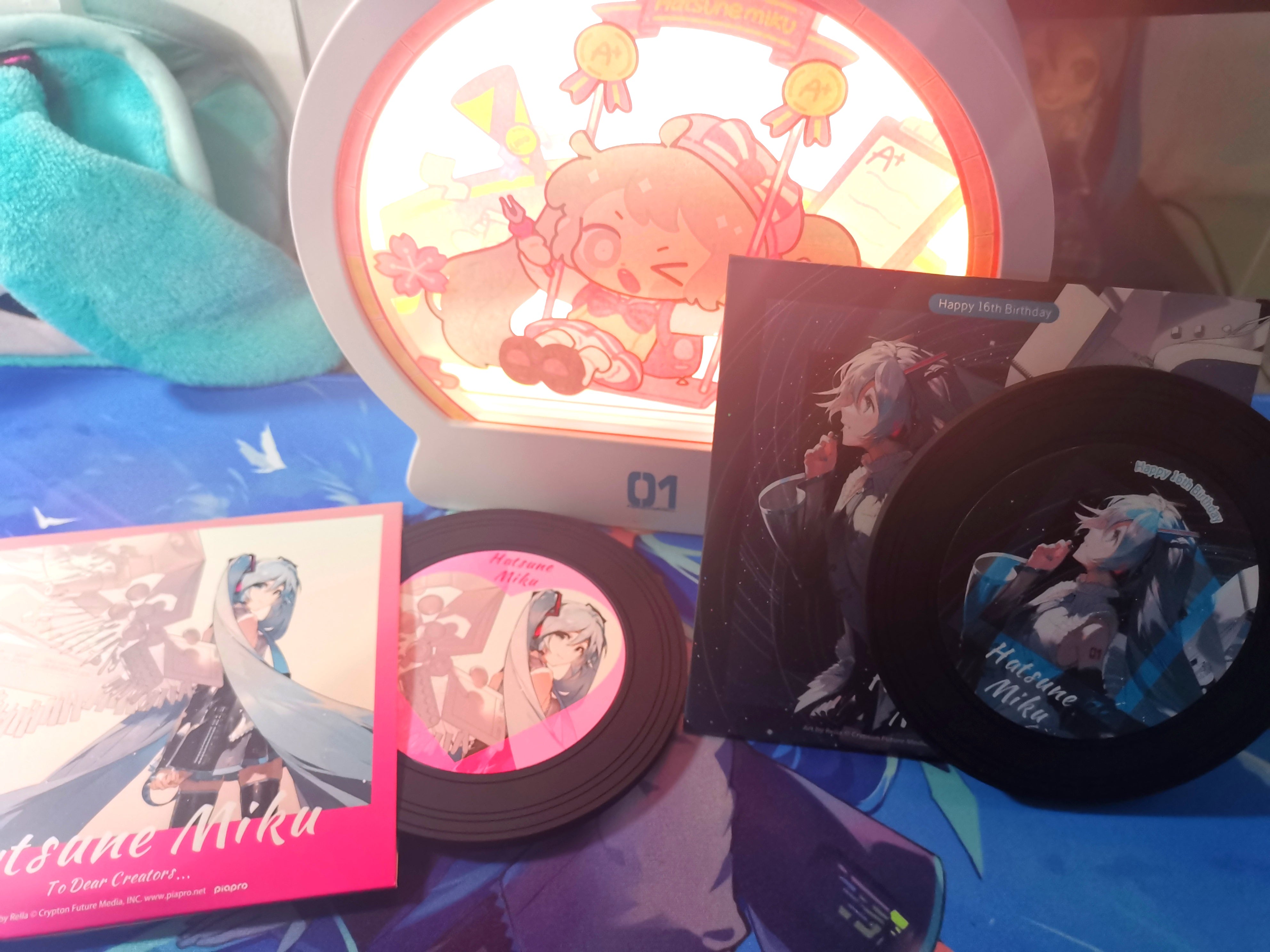 Hatsune Miku Vinyl Record Fridge Magnet