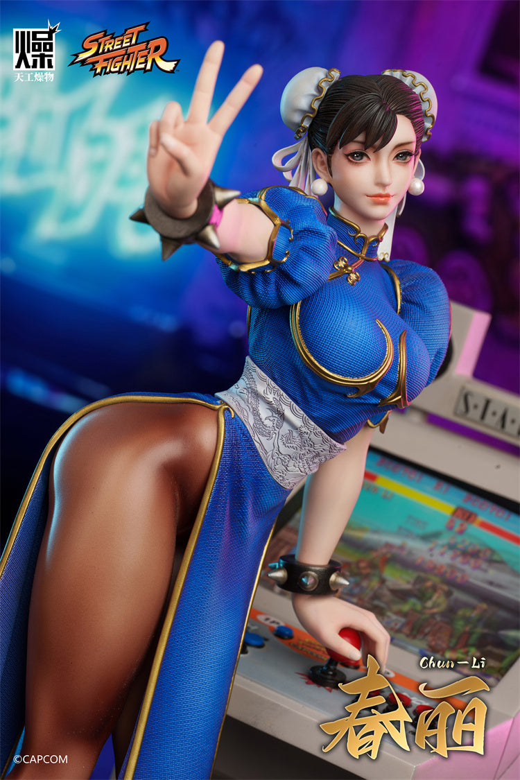 1:6 Chun-Li Figure Statue