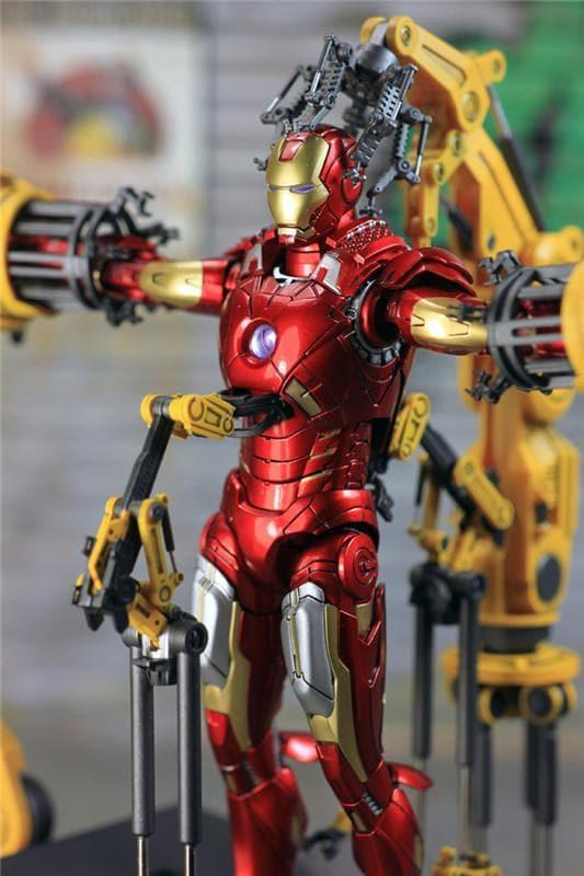 2GoodCo - 1:12 Iron Man Armor Suit-Up Gantry Display Scene