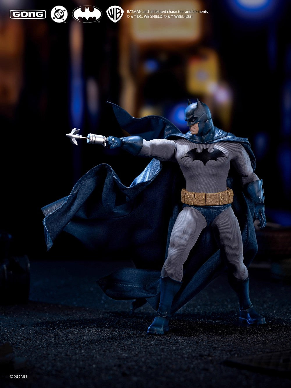 1:10 Batman Hush Action Figure