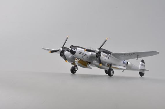 Easy Model - 1:72 P-38 Lightning Fighter