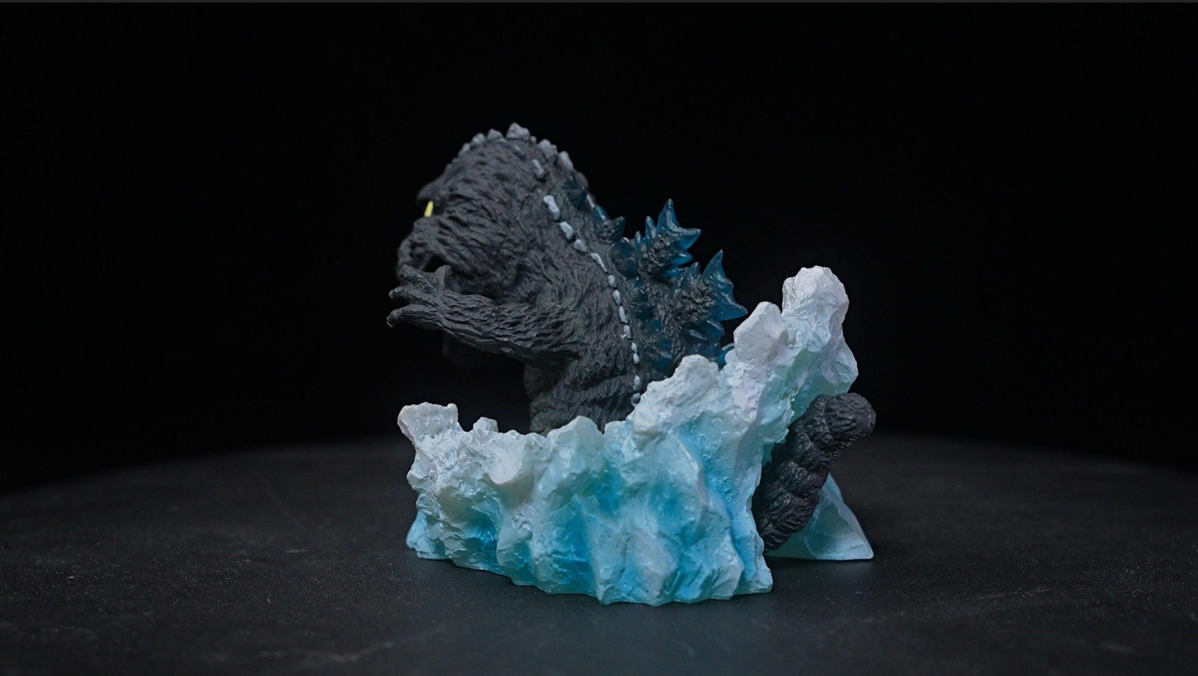 EZHOBI - EGGMON Plus Godzilla 1962 Awakening Version Figure Statue - inshobby.com
