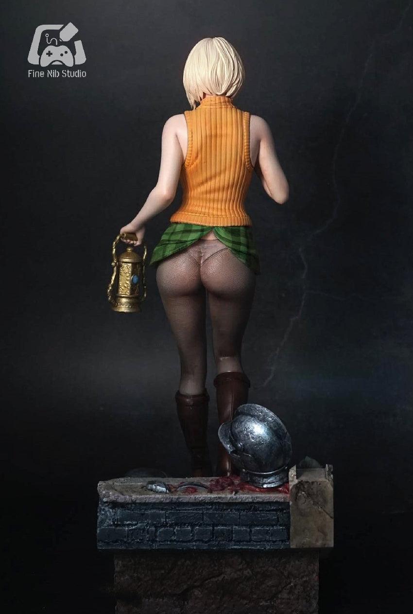 Fine Nib Studio - 1:4 Ashley Graham Figure Statue - inshobby.com