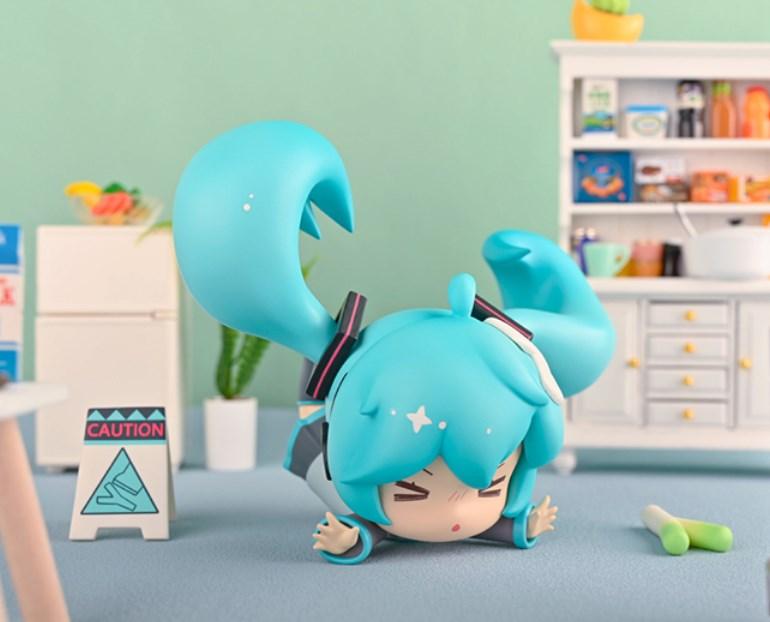 Kadokawa - Watch Miku's Step Mini Figure - inshobby.com