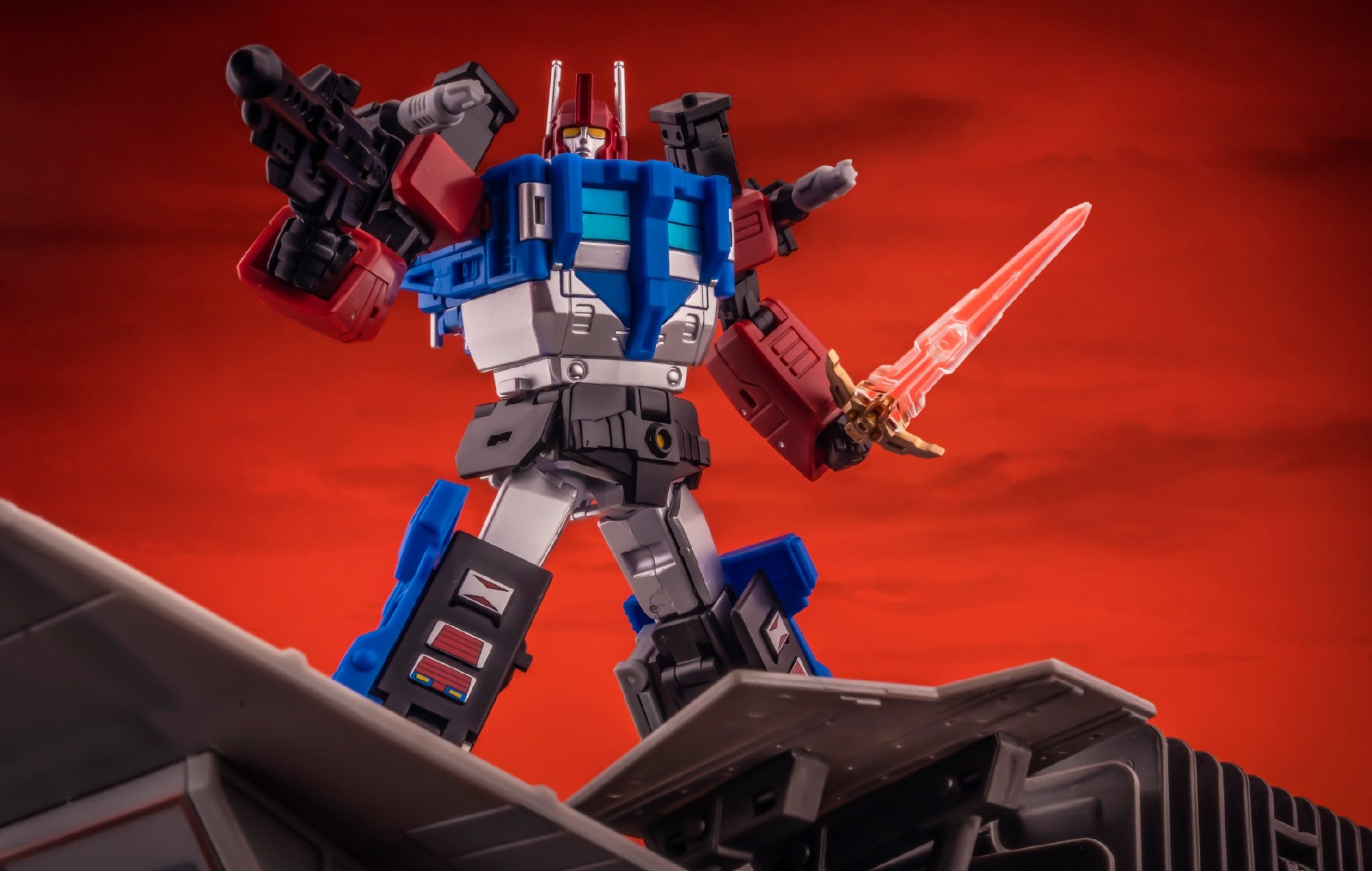 Newage - H28G Commander Lucullu - inshobby.com