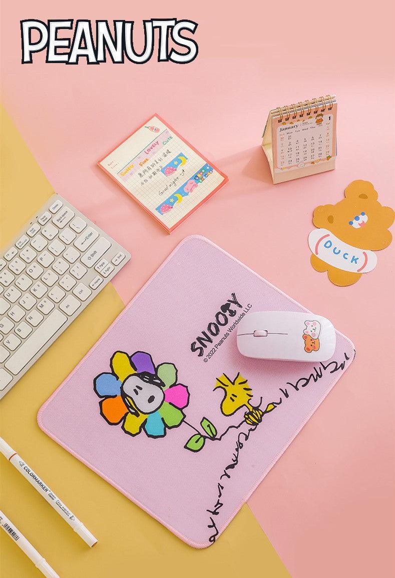 Peanuts LLC - Snoopy Mouse Pad - inshobby.com