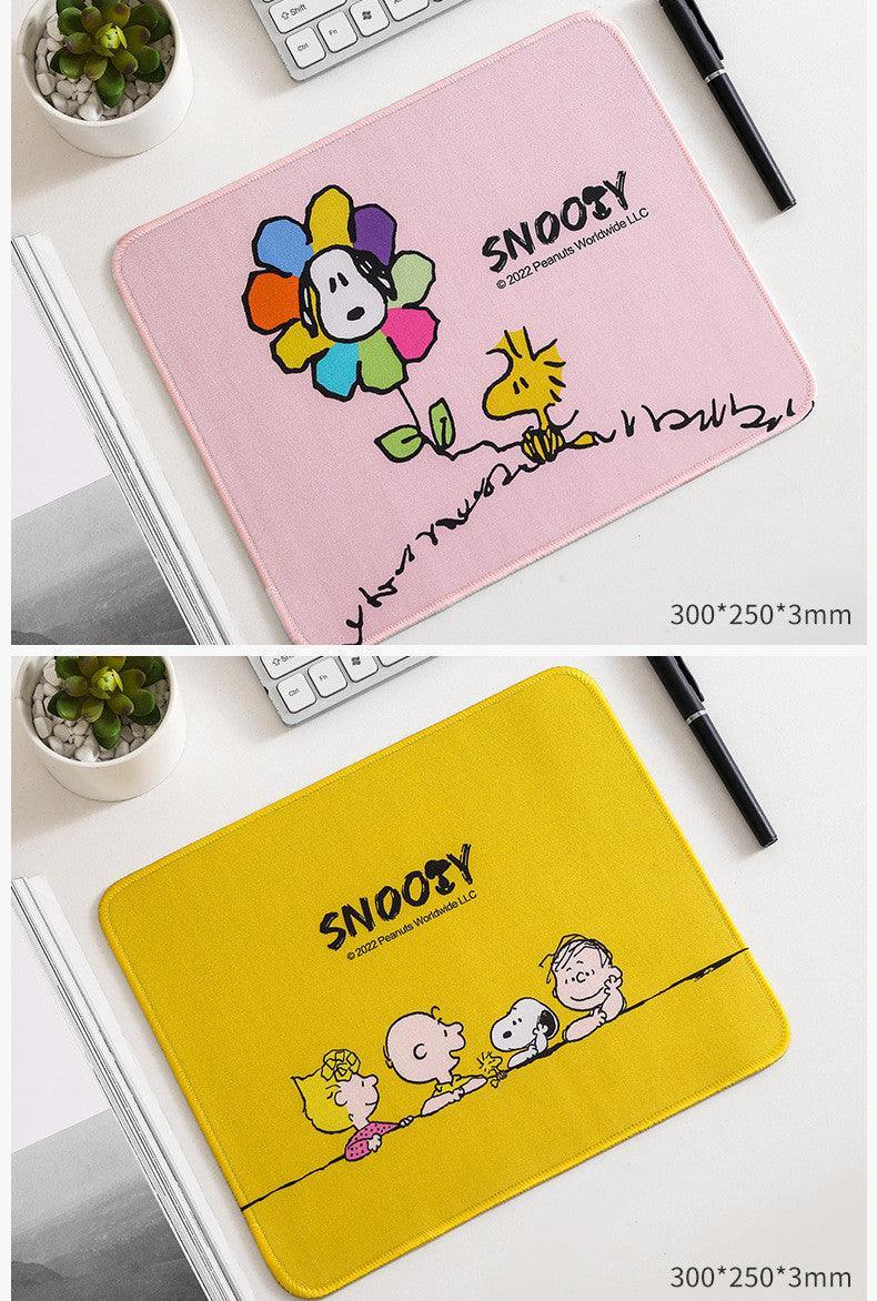 Peanuts LLC - Snoopy Mouse Pad - inshobby.com