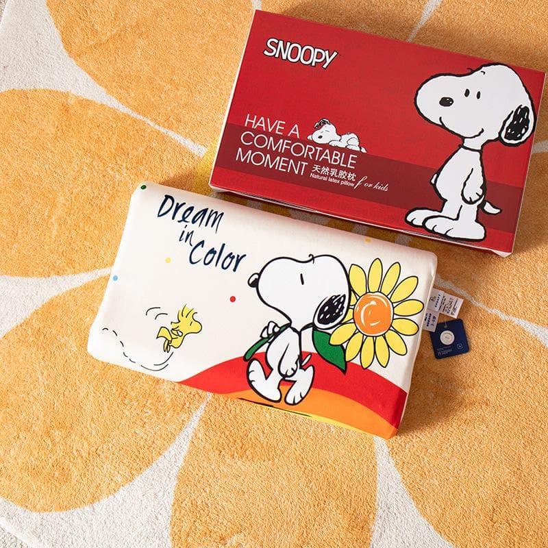 Peanuts LLC - Snoopy Natural Latex Soft Pillow Kids - inshobby.com