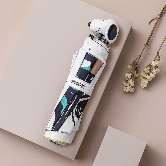 Peanuts LLC - Snoopy Outdoor Folding Umbrella - inshobby.com