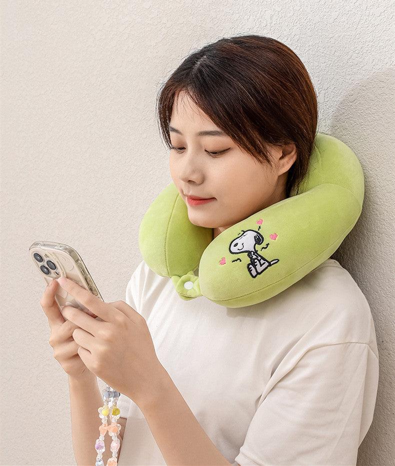 Peanuts LLC - Snoopy Traveling U-Shape Neck Cushion Pillow - inshobby.com