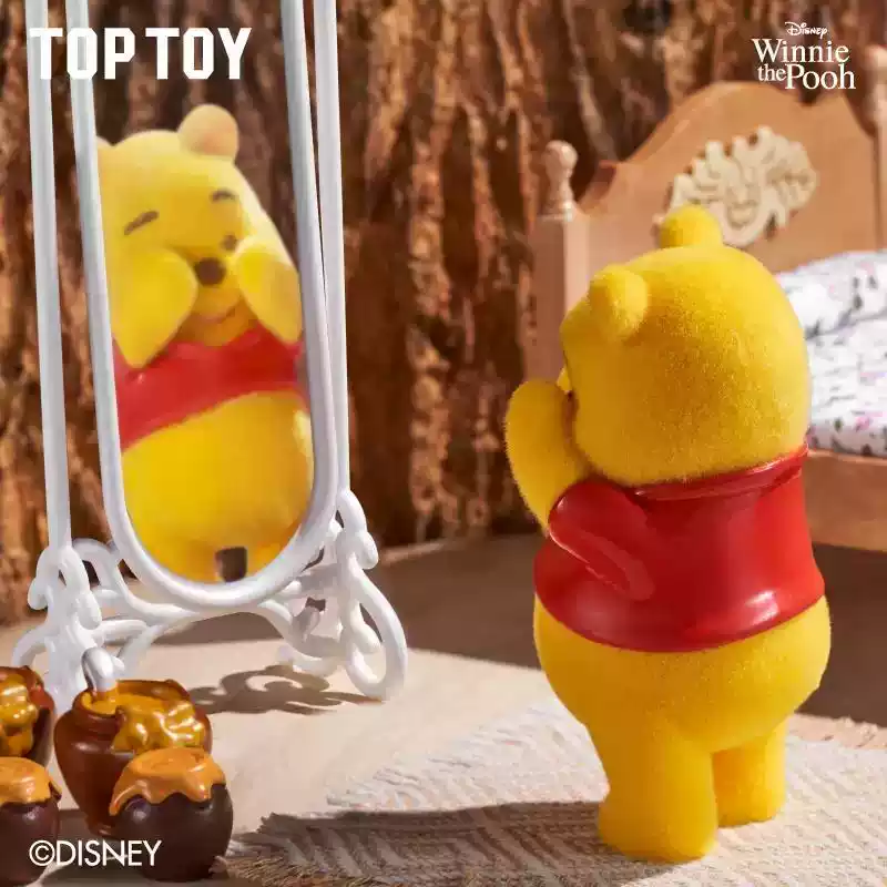 Winnie the Pooh Happy Everyday Flocking Mini Figure