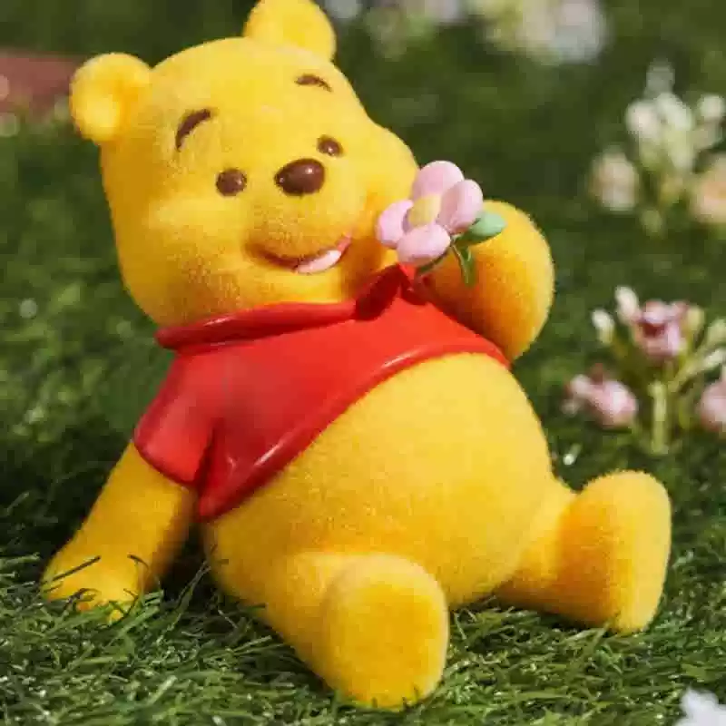 Winnie the Pooh Happy Everyday Flocking Mini Figure